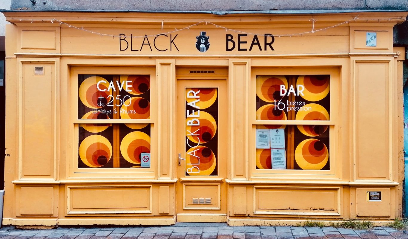 BLACK BEAR
