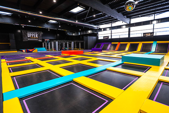 TRAMPOLINE PARK : UPPER AVENUE